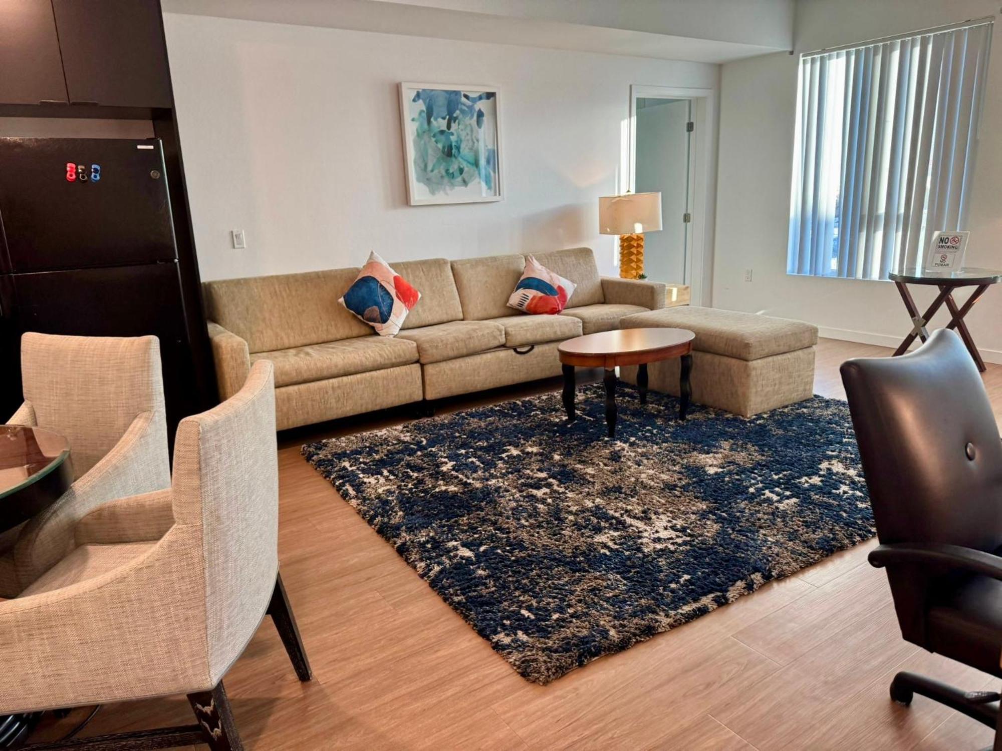 Stylish Downtown Escape With Rooftop Views Aparthotel Los Angeles