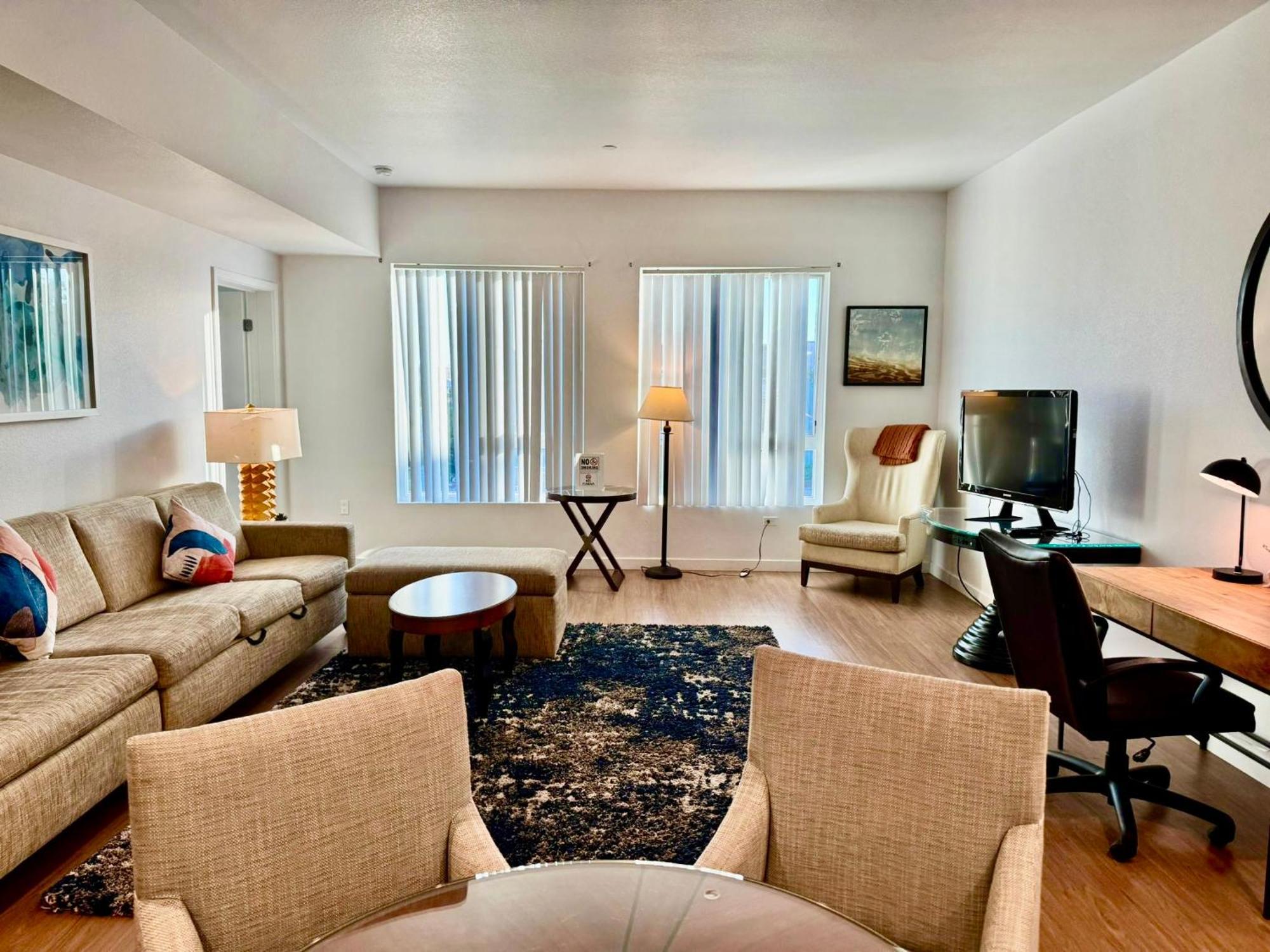 Stylish Downtown Escape With Rooftop Views Aparthotel Los Angeles